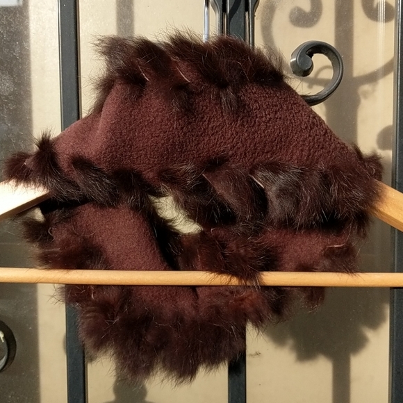NWOT Genuine Fur Lined Fleece Collar Scarf Brown - Picture 2 of 4